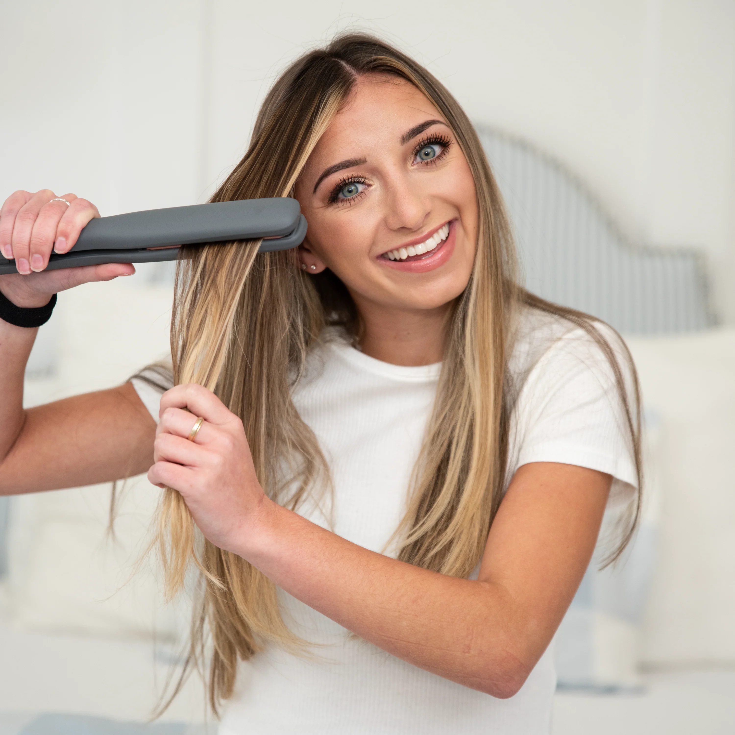 Straight To It Flat Iron - Image 6