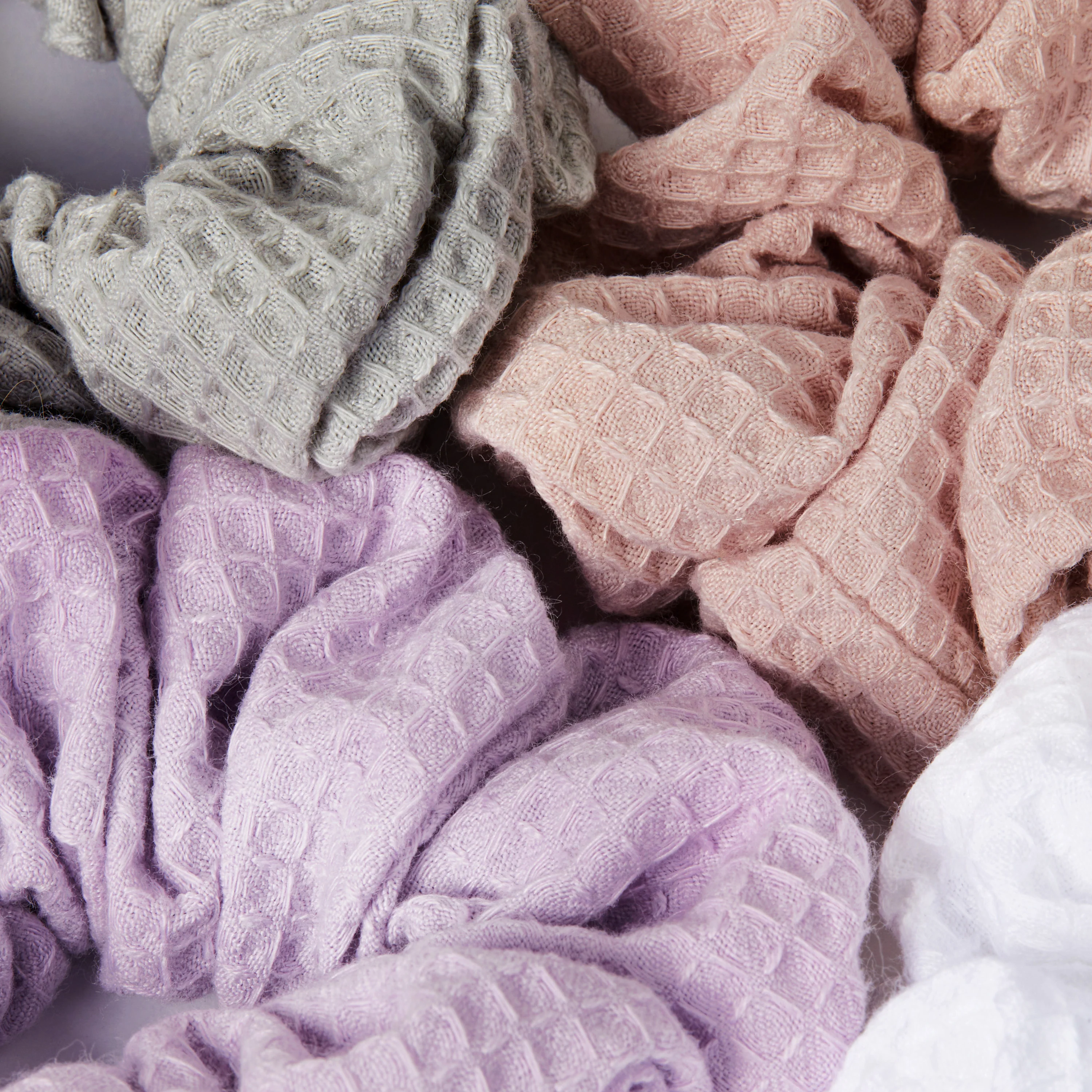 Waffle Scrunchies Purple and Gray - Image 3